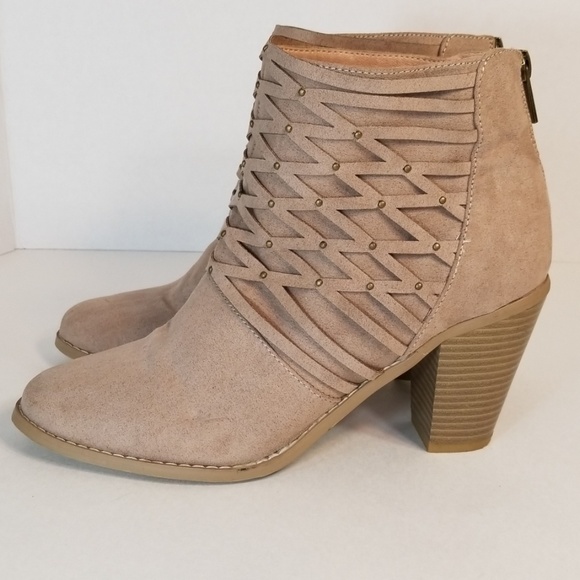 JustFab Shoes - JustFab Tan Booties. Sz 10.